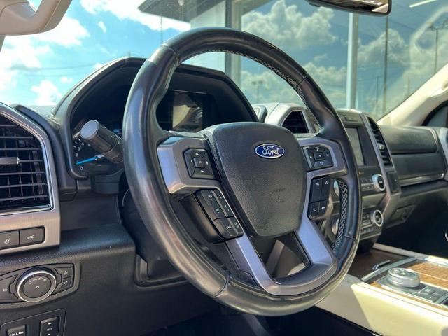 Photo of 2020 Star White Metallic Tri-Coat Ford Expedition