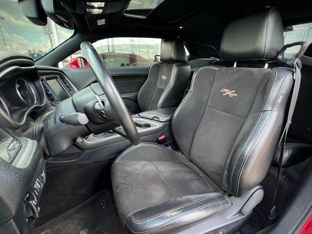 Photo of 2016 Torred Clearcoat Dodge Challenger