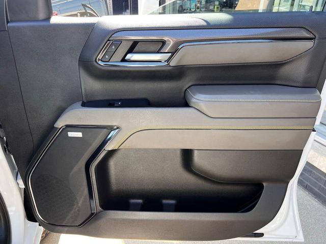 Photo of 2023 Summit White Chevrolet Silverado 1500