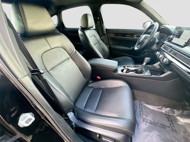 Photo of 2025 Crystal Black Pearl Honda Civic Hybrid