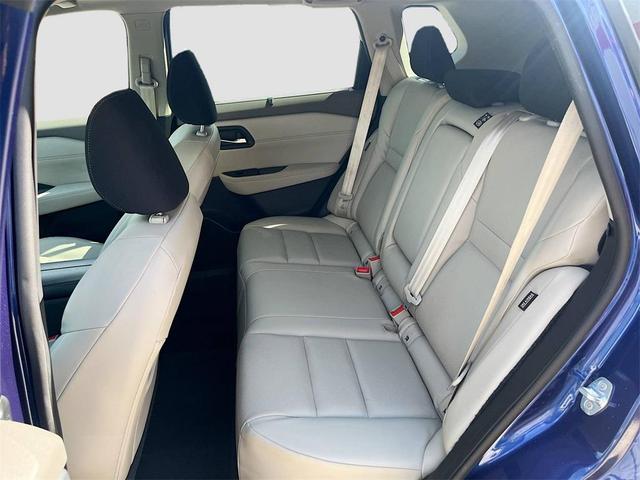 Photo of 2022 Caspian Blue Metallic Nissan Rogue