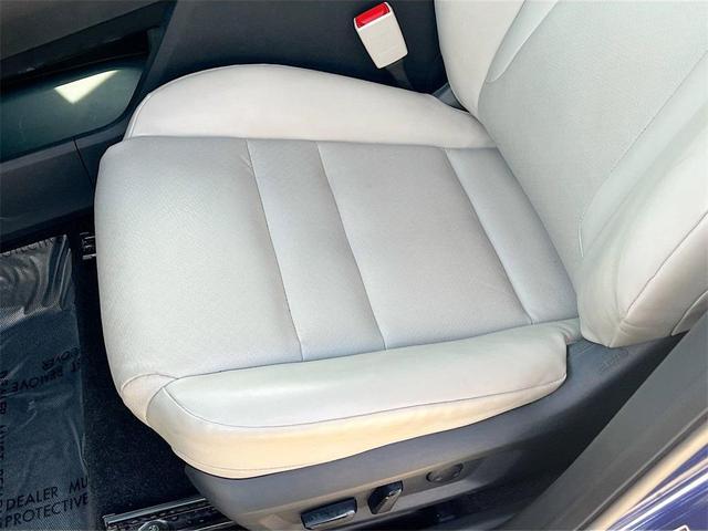 Photo of 2022 Caspian Blue Metallic Nissan Rogue