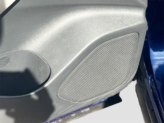 Photo of 2022 Caspian Blue Metallic Nissan Rogue