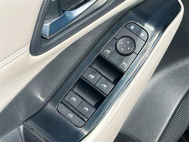 Photo of 2022 Caspian Blue Metallic Nissan Rogue