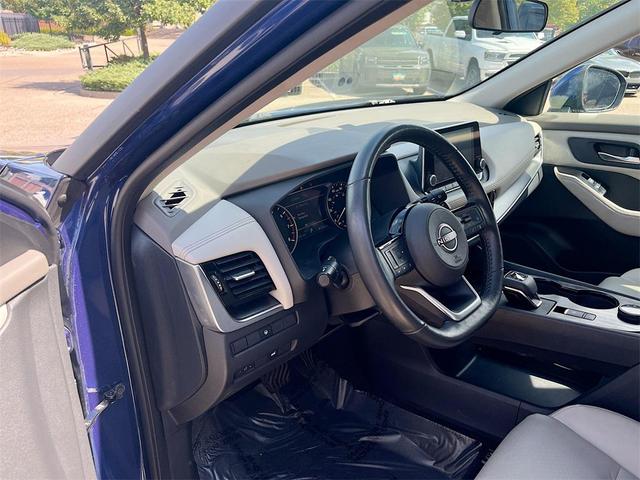 Photo of 2022 Caspian Blue Metallic Nissan Rogue