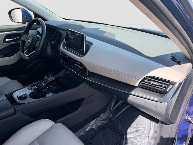 Photo of 2022 Caspian Blue Metallic Nissan Rogue