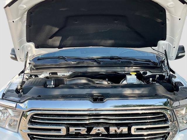Photo of 2022 Bright White Clearcoat RAM 1500