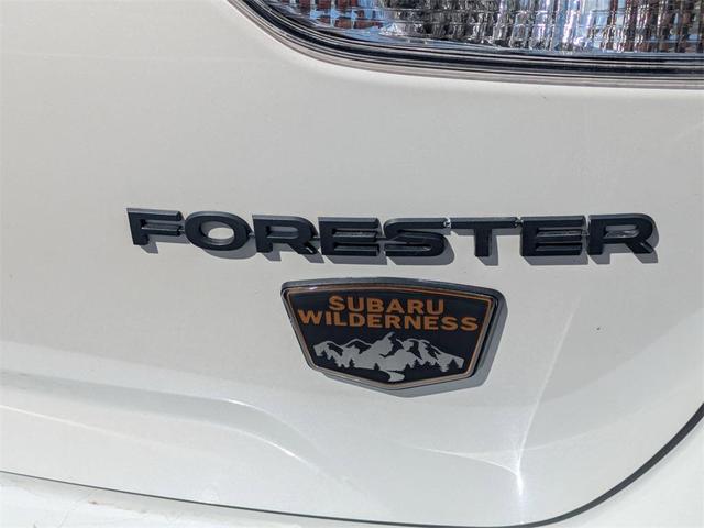 Photo of 2023 Crystal White Pearl Subaru Forester