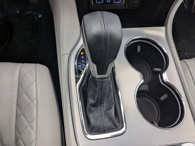Photo of 2021 Ivory 3-Coat Jeep Grand Cherokee