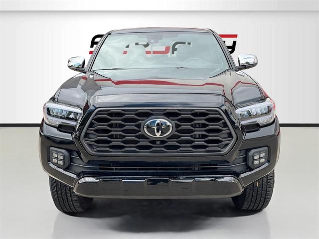 Photo of 2021 Midnight Black Metallic Toyota Tacoma