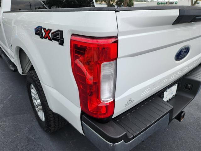 Photo of 2017 Oxford White Ford F-250