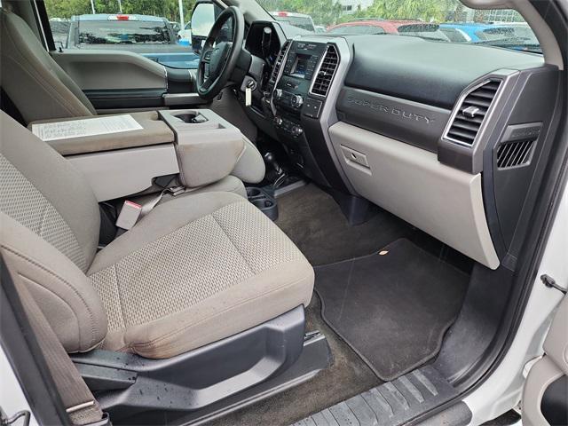 Photo of 2017 Oxford White Ford F-250