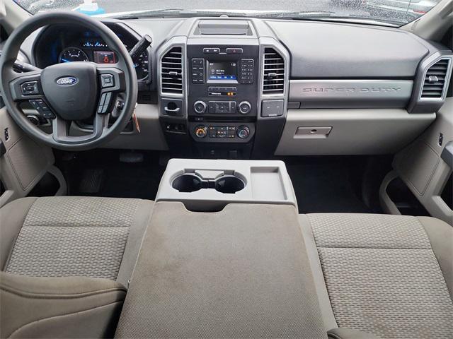 Photo of 2017 Oxford White Ford F-250