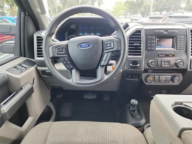 Photo of 2017 Oxford White Ford F-250