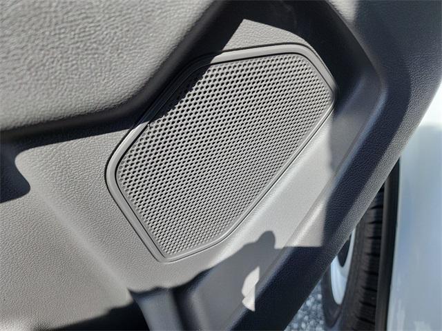 Photo of 2025 Oxford White Ford Transit-250