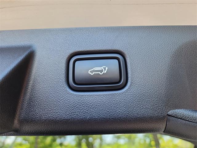 Photo of 2023 Shimmering Silver Hyundai TUCSON