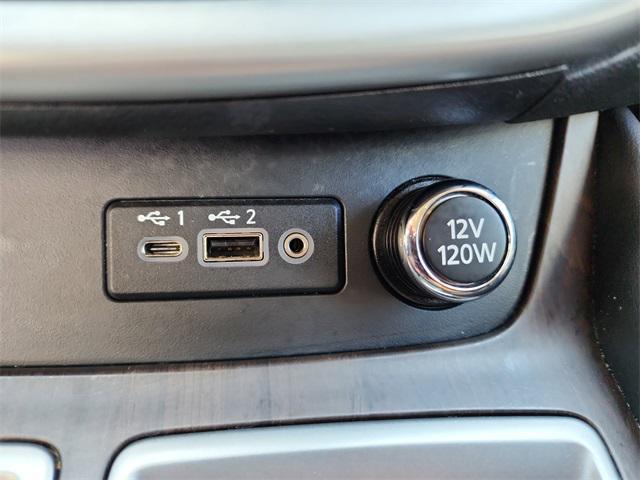 Photo of 2019 Magnetic Black Pearl Nissan Murano