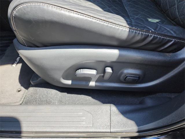 Photo of 2019 Magnetic Black Pearl Nissan Murano