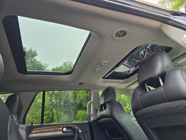Photo of 2012 Pewter Buick Enclave