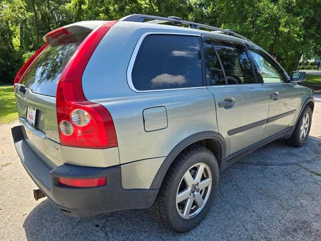 Photo of 2006 Gold Volvo XC90