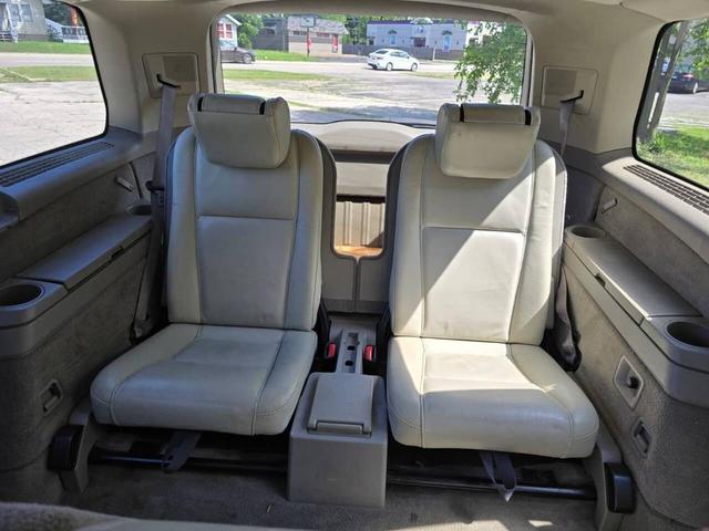 Photo of 2006 Gold Volvo XC90