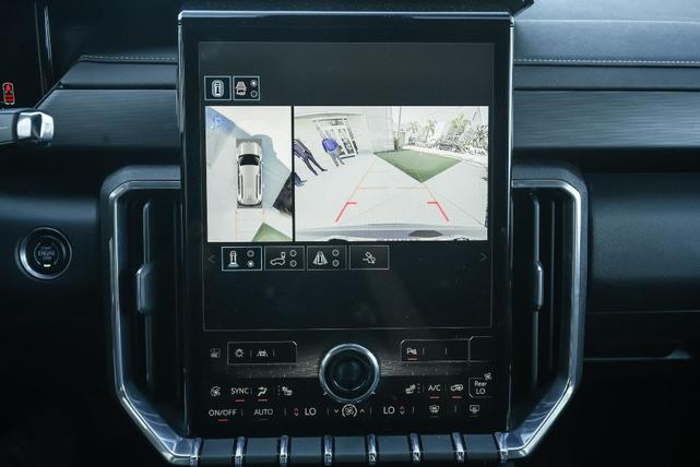 Photo of 2025 Crystal Metallic GMC Acadia