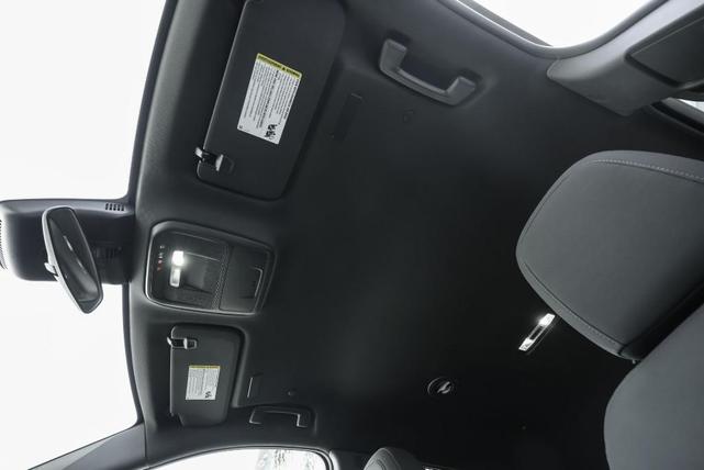 Photo of 2025 Crystal Metallic GMC Acadia