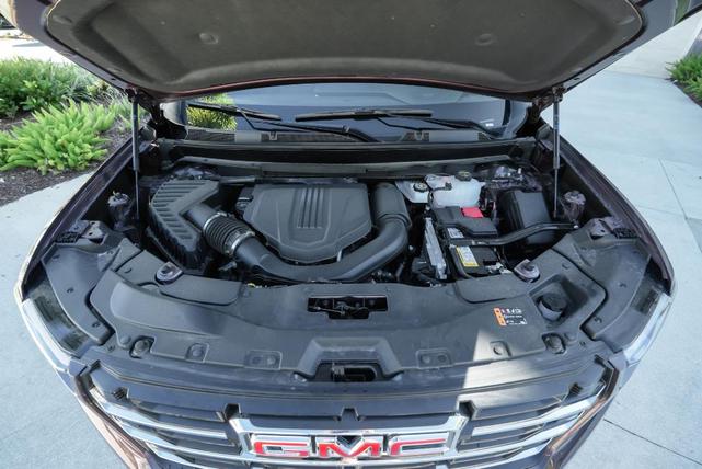 Photo of 2025 Crystal Metallic GMC Acadia