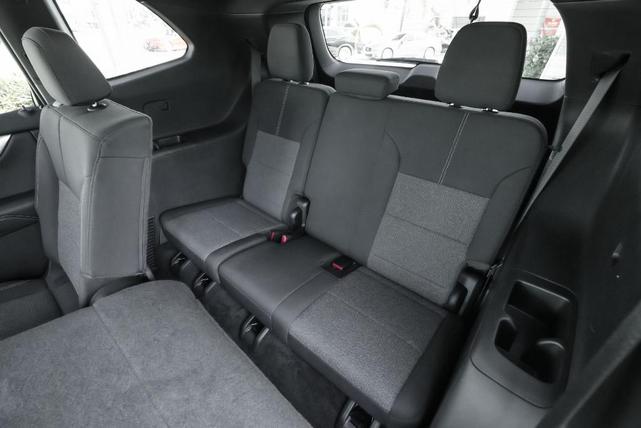 Photo of 2025 Crystal Metallic GMC Acadia