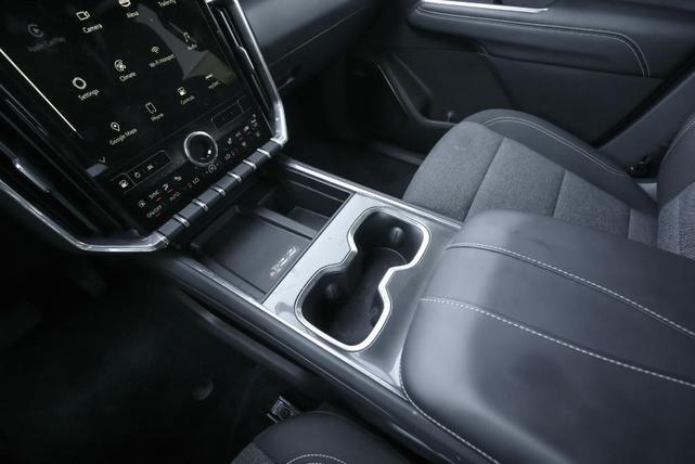 Photo of 2025 Crystal Metallic GMC Acadia