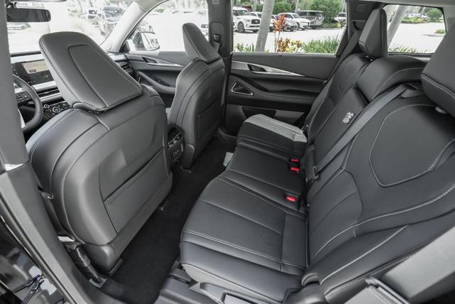 Photo of 2026 Diamond Black INFINITI QX60