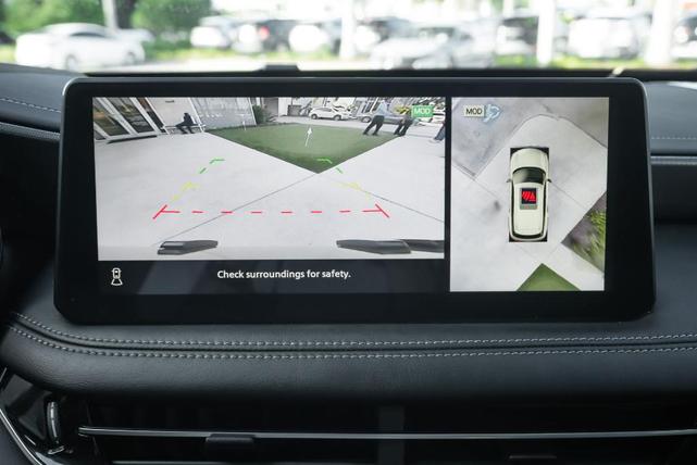 Photo of 2025 Diamond Black INFINITI QX60