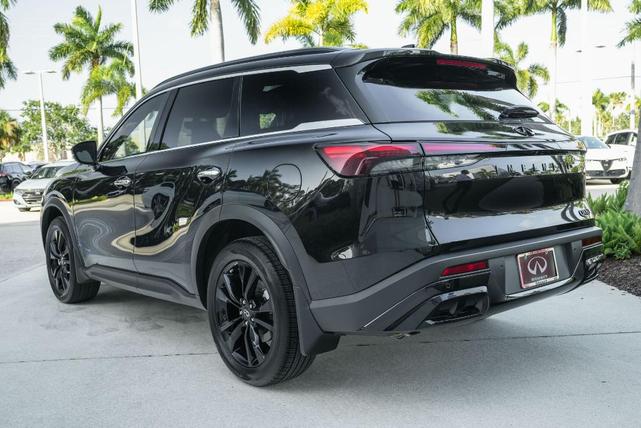 Photo of 2025 Diamond Black INFINITI QX60