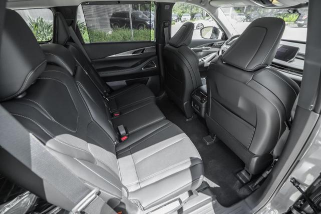 Photo of 2026 Graphite Shadow INFINITI QX60