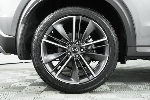 Photo of 2025 Graphite Shadow INFINITI QX55
