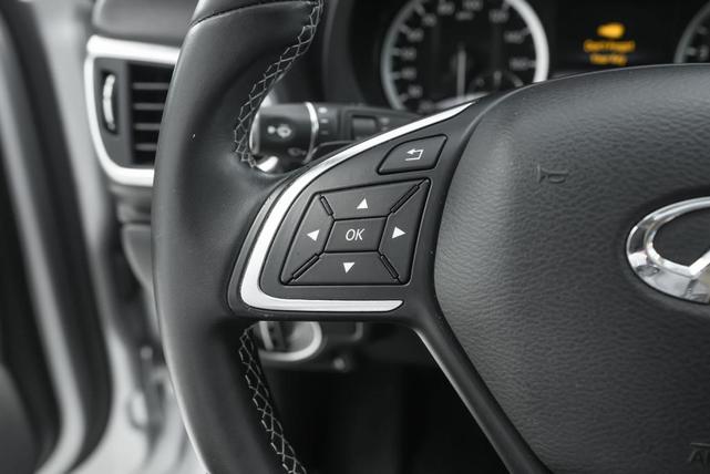 Photo of 2018 Blade Silver INFINITI QX30