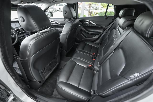 Photo of 2018 Blade Silver INFINITI QX30