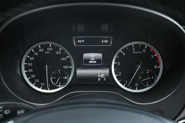 Photo of 2018 Blade Silver INFINITI QX30