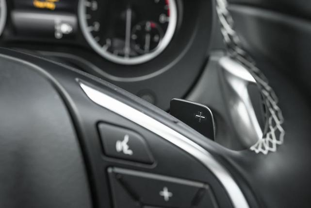 Photo of 2018 Blade Silver INFINITI QX30