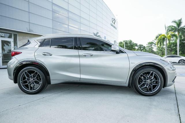 Photo of 2018 Blade Silver INFINITI QX30