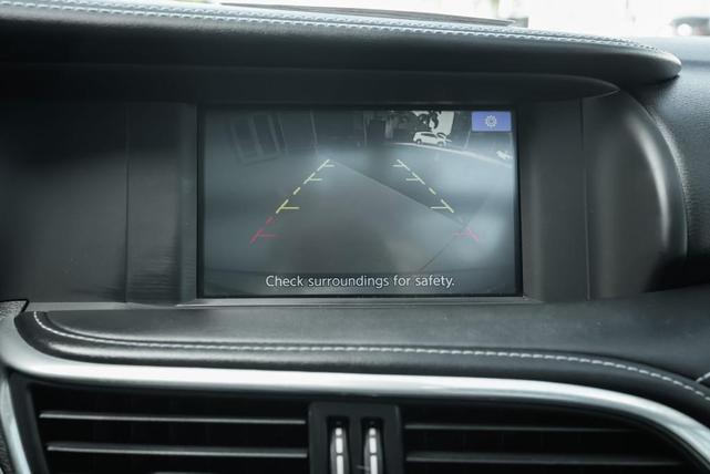 Photo of 2018 Blade Silver INFINITI QX30