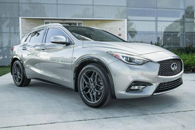 Photo of 2018 Blade Silver INFINITI QX30