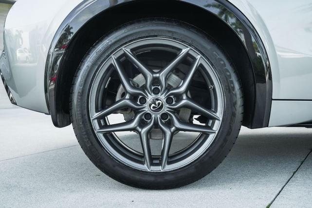 Photo of 2018 Blade Silver INFINITI QX30