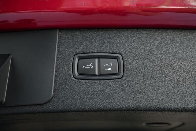 Photo of 2023 Carmine Red Porsche Cayenne