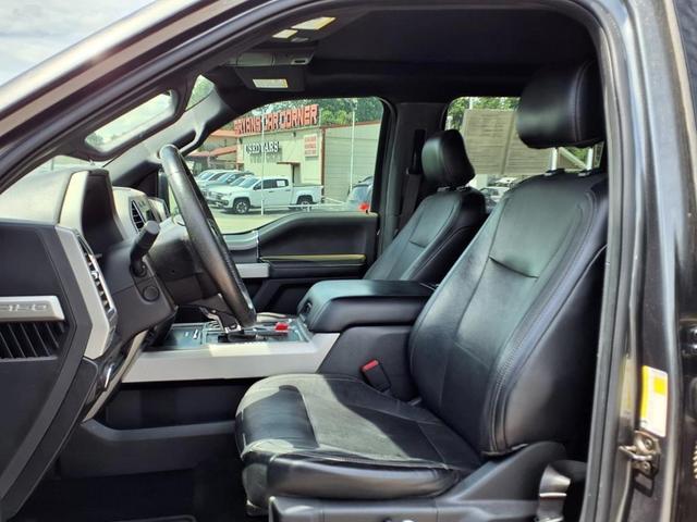 Photo of 2015 Magnetic Metallic Ford F-150