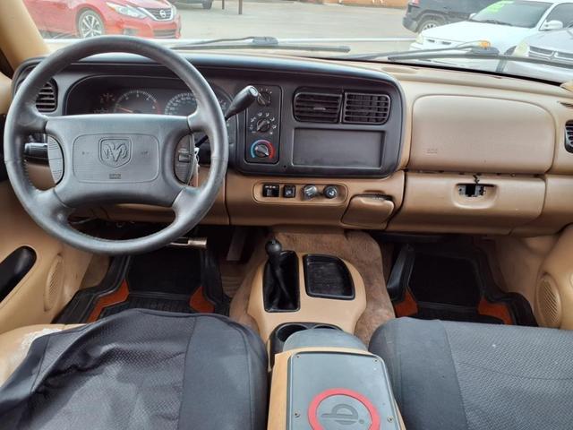 Photo of 1999 Black Dodge Durango