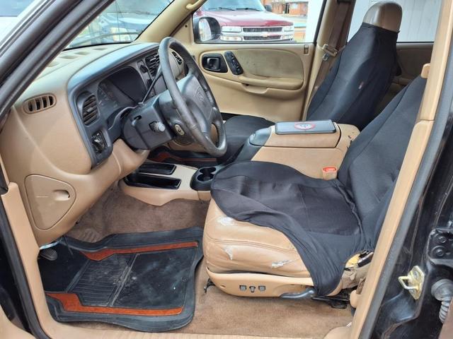 Photo of 1999 Black Dodge Durango