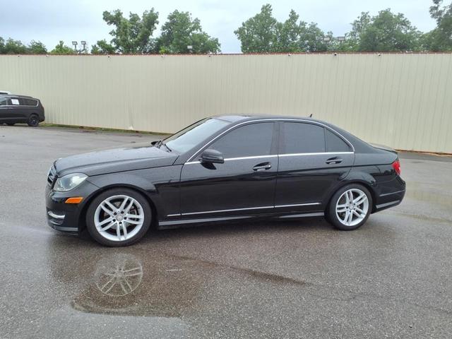 Photo of 2014 Black Mercedes-Benz C-Class