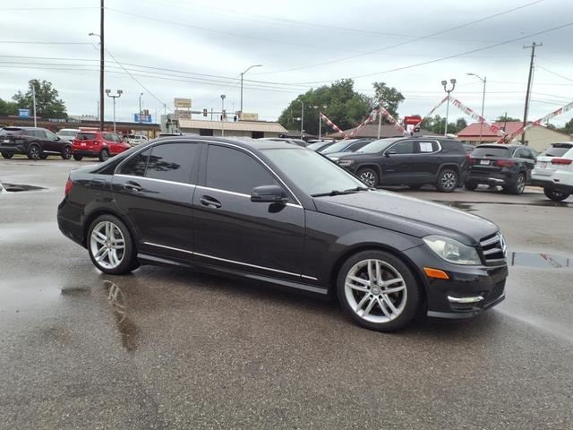 Photo of 2014 Black Mercedes-Benz C-Class