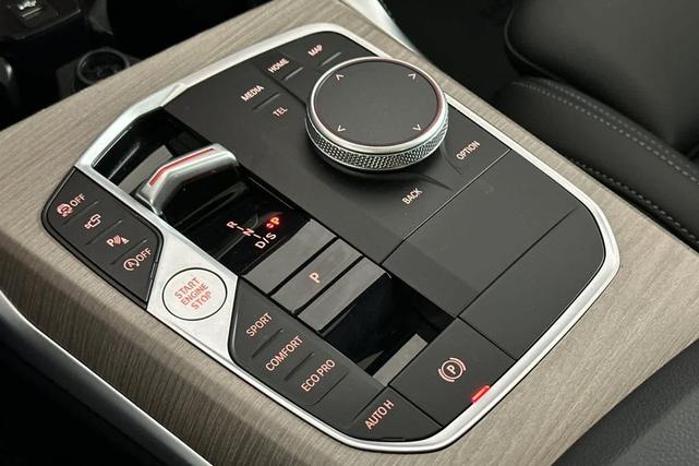 Photo of 2025 Black Sapphire Metallic BMW 430